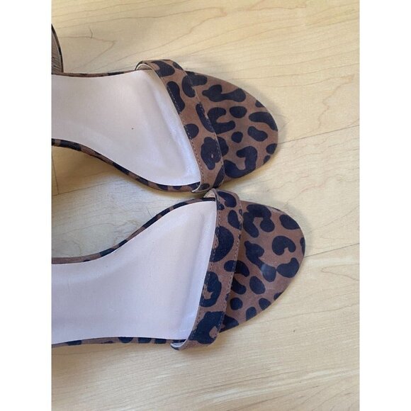 STUART Weitzman BNWT "Nearly Nude" Ankle Strap Suede Animal Print Women NEW - Picture 3 of 9